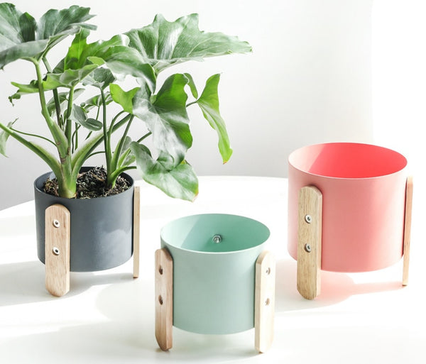 Planter Pot with Wooden Stand